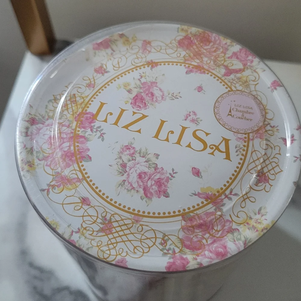 LIZ LISA this ultra
